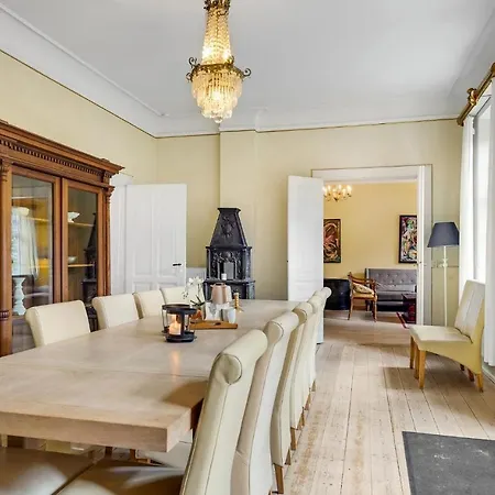 8 Bedroom Beautiful In * Kvaerndrup