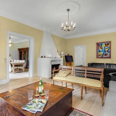 8 Bedroom Beautiful In بيت للعطل Kvaerndrup