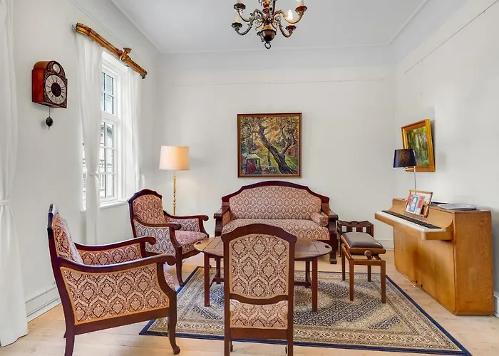 8 Bedroom Beautiful In * Kvaerndrup